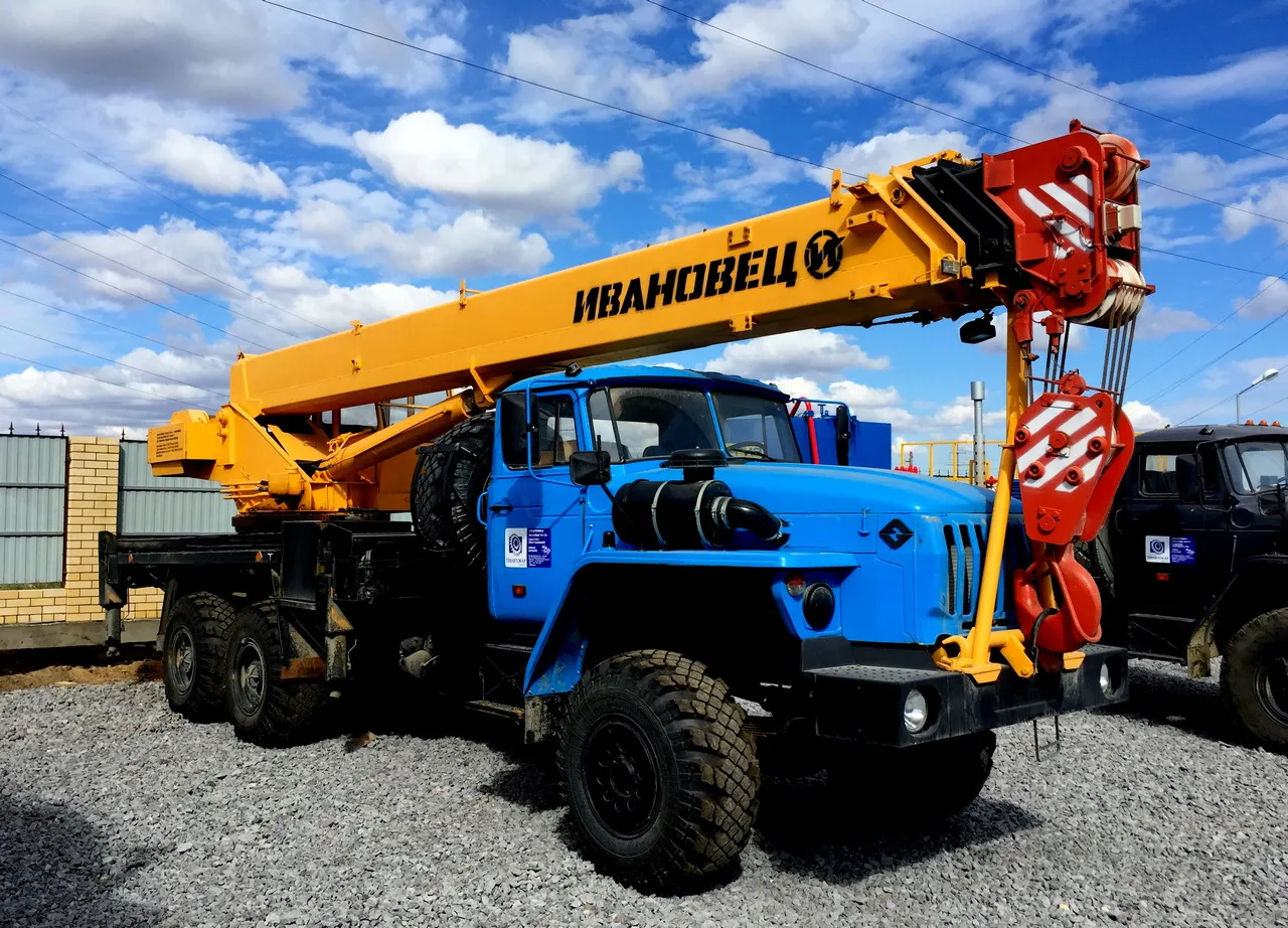 Автокран Liebherr LTM 1400